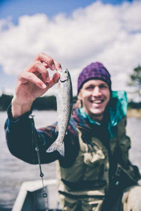 Why Charter an Experienced Fishing Guide on the Willamette River