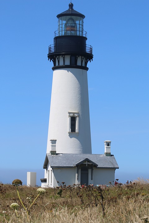 Coolest Lighthouses Near Newport 4