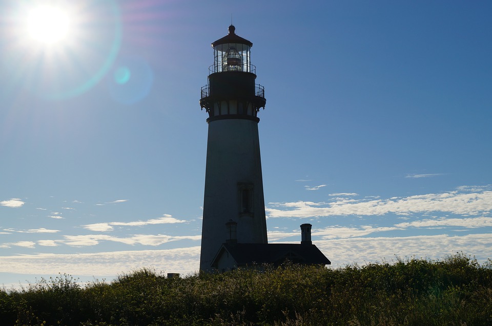 Coolest Lighthouses Near Newport, Oregon